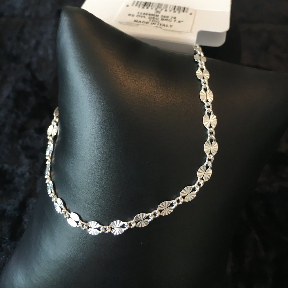 Delicate sterling silver bracelet